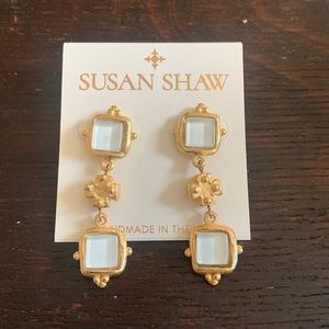 Susan Shaw Gold Earrings